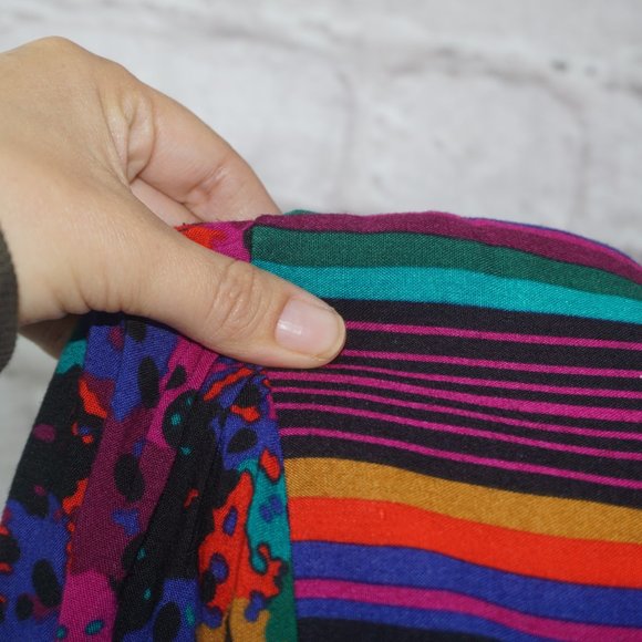 Vintage 80s Rainbow Print Dress - Picture 4 of 11
